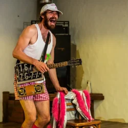 sebastien-olivier-comedien-cie-take-care
